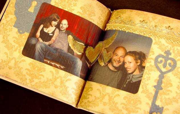Pop-Up Guest Book Pop-Up Guest Book