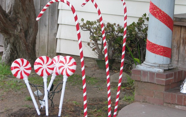 Giant candy canes Giant candy canes